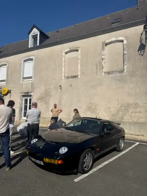 Michael et sa Porsche 928 GT