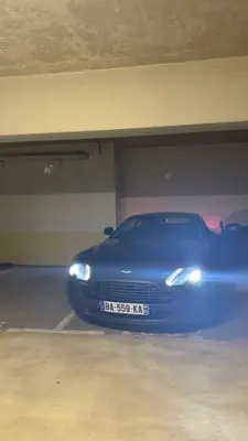 Arrivé au Mans, ville de la course mythique