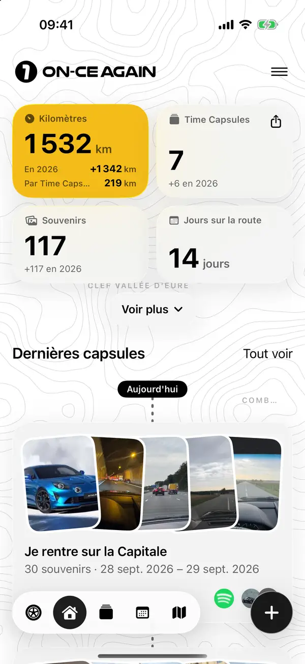 Accueil de l'app&nbsp;: kilomètres, Time Capsules et moments de l'année, et la sortie en cours